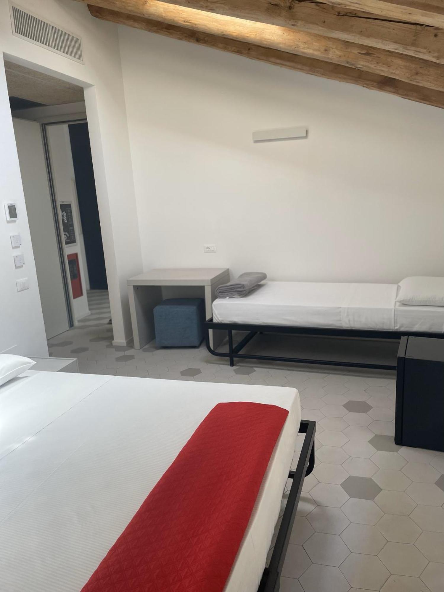 Casali Hostel Triëst Buitenkant foto